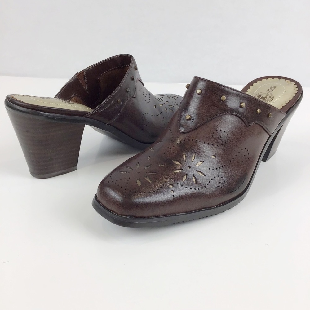 Duck Head Miley Brown Clogs | 7.5
